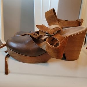 Free people clog